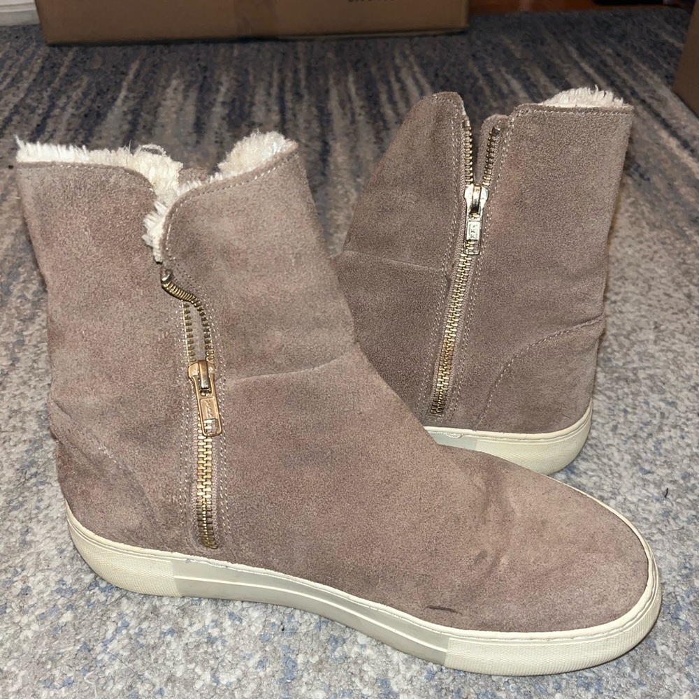 J slides boots